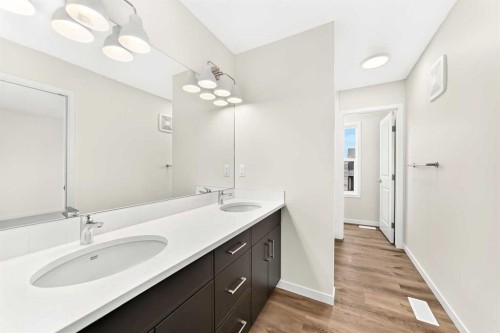 1065 Sawgrass Link Nw, Airdrie, AB 