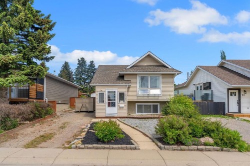 74 Eldorado Road SE Airdrie, AB T4B 1C1