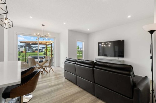 293 Carringsby Way Nw, Calgary, AB 