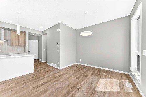 1061 Sawgrass Link Nw, Airdrie, AB 