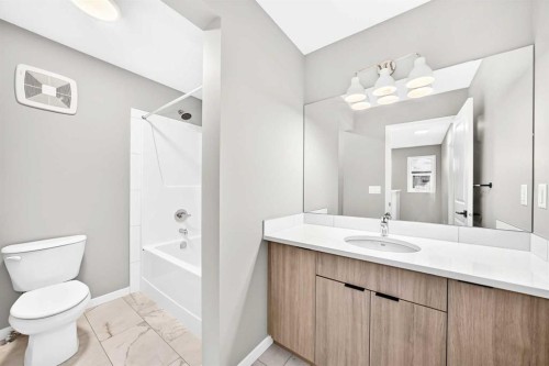 1061 Sawgrass Link Nw, Airdrie, AB 