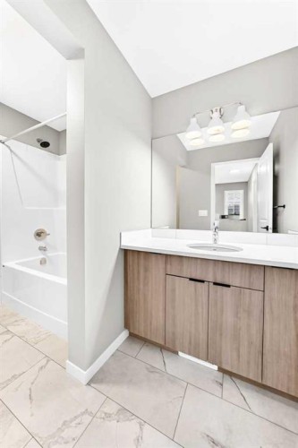 1061 Sawgrass Link Nw, Airdrie, AB 