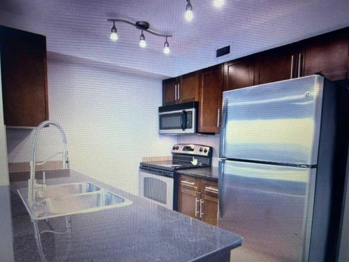 320-7110 80 Avenue Ne, Calgary, AB 