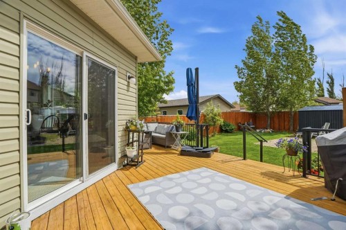 143 Elgin Meadows Way Se, Calgary, AB 
