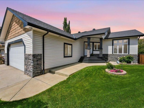 147 Cove Place  Chestermere, AB T1X 1J6