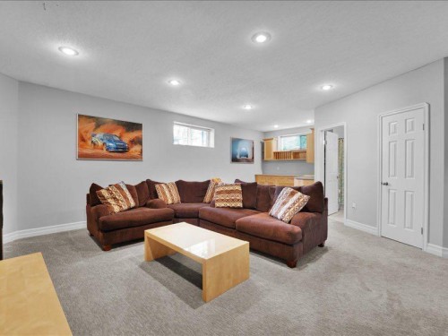 147 Cove Place, Chestermere, AB 
