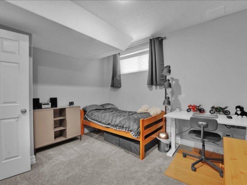 147 Cove Place, Chestermere, AB 