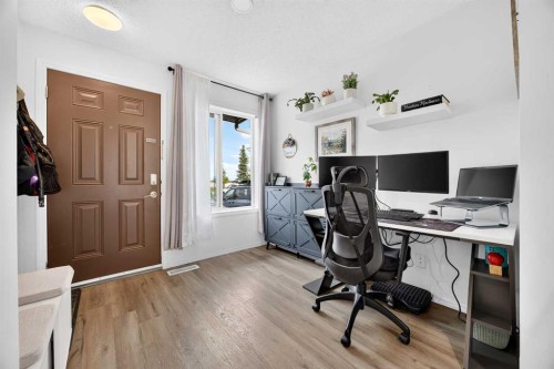 328 Saddlebrook Point Ne, Calgary, AB 