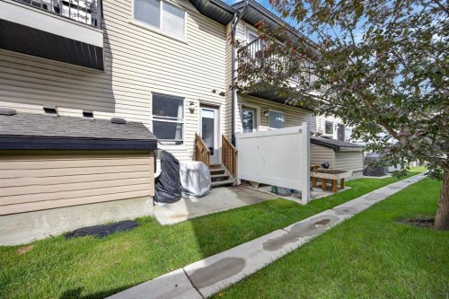 328 Saddlebrook Point Ne, Calgary, AB 