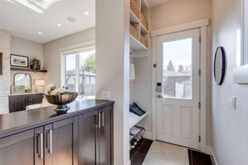 921 42 Street Sw, Calgary, AB 