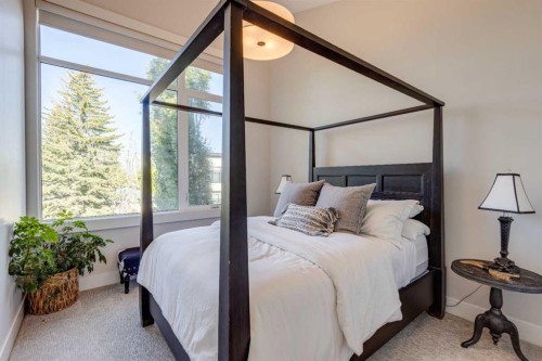 921 42 Street Sw, Calgary, AB 
