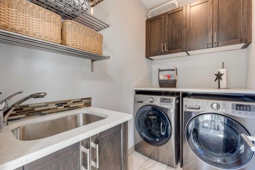 921 42 Street Sw, Calgary, AB 