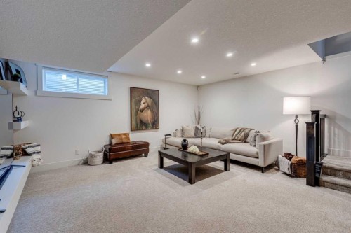 921 42 Street Sw, Calgary, AB 