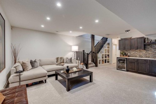 921 42 Street Sw, Calgary, AB 