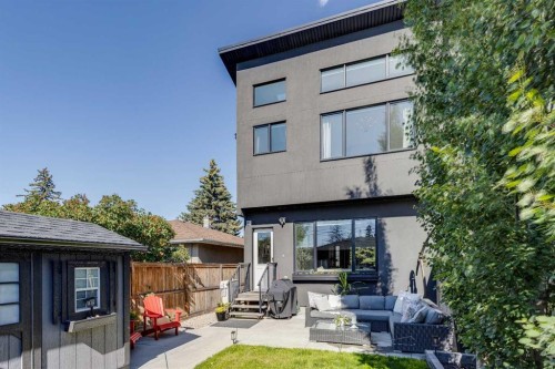 921 42 Street Sw, Calgary, AB 