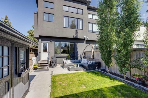 921 42 Street Sw, Calgary, AB 