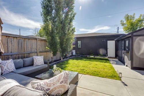 921 42 Street Sw, Calgary, AB 