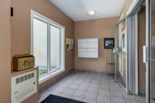 202-7 Lineham Avenue, Okotoks, AB 