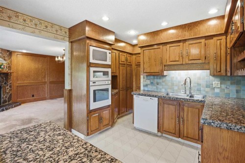 168 Edgehill Close Nw, Calgary, AB 