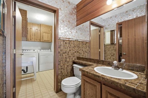 168 Edgehill Close Nw, Calgary, AB 