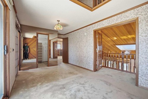 168 Edgehill Close Nw, Calgary, AB 