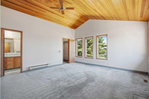 168 Edgehill Close Nw, Calgary, AB 