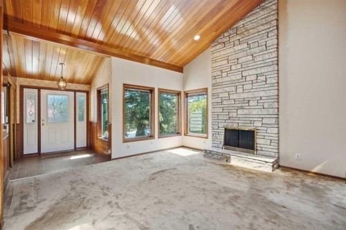 168 Edgehill Close Nw, Calgary, AB 