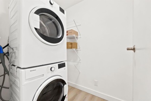 311-123 4 Street, Calgary, AB - Indoor Photo Showing Laundry Room