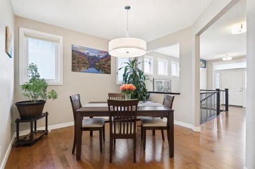 27 Ridge View Place, Cochrane, AB 
