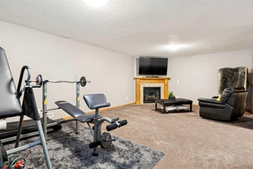 631 Riverside Boulevard Nw, High River, AB 