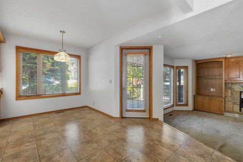 83 Sanderling Road Nw, Calgary, AB 