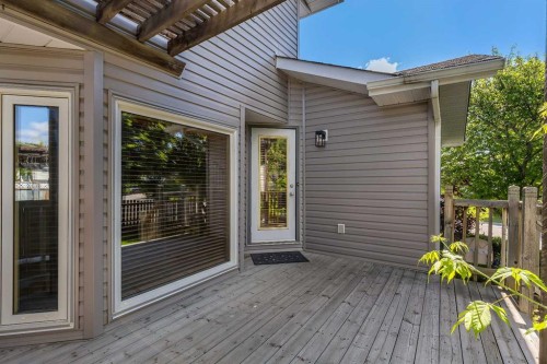 83 Sanderling Road Nw, Calgary, AB 