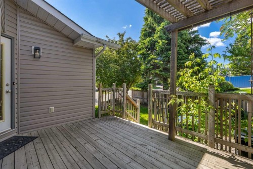 83 Sanderling Road Nw, Calgary, AB 