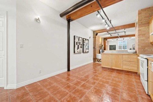 317-220 11 Avenue Se, Calgary, AB 