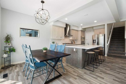 642 Kingsmere Way Se, Airdrie, AB 