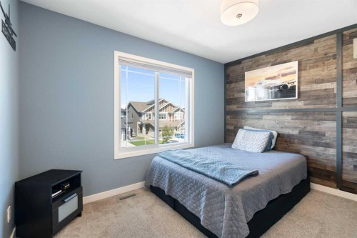642 Kingsmere Way Se, Airdrie, AB 
