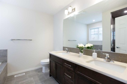 673 Windrow Manor Sw, Airdrie, AB 