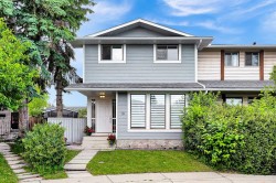 19 Templeton Bay NE Calgary, AB T1Y 4L4