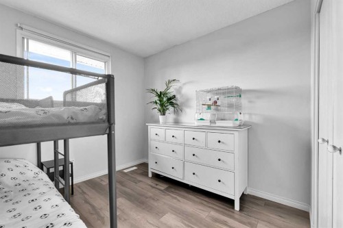 19 Templeton Bay Ne, Calgary, AB 