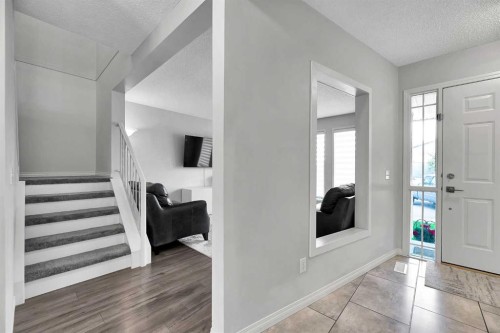 19 Templeton Bay Ne, Calgary, AB 