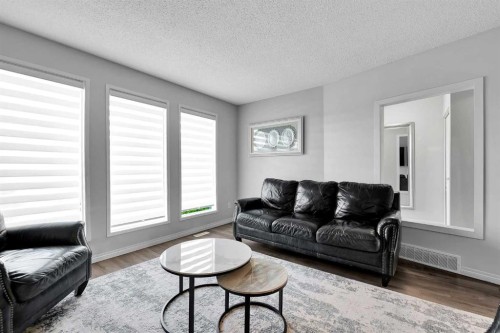 19 Templeton Bay Ne, Calgary, AB 