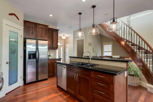 2421 1 Avenue Nw, Calgary, AB 