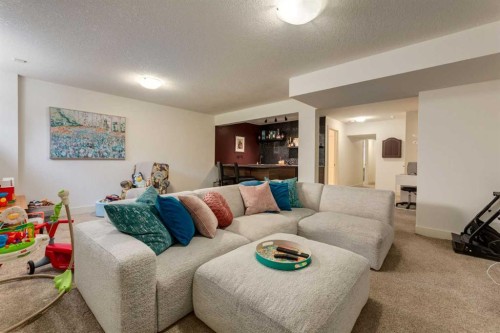 2421 1 Avenue Nw, Calgary, AB 