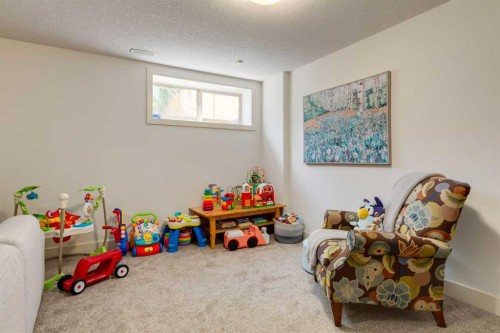 2421 1 Avenue Nw, Calgary, AB 