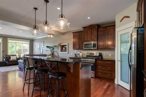2421 1 Avenue Nw, Calgary, AB 