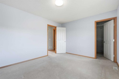 5 Coville Bay Ne, Calgary, AB 