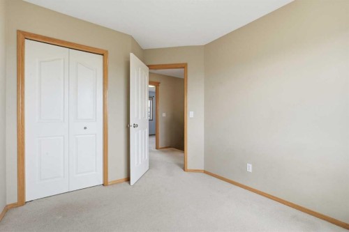 5 Coville Bay Ne, Calgary, AB 