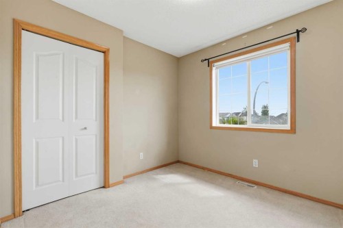 5 Coville Bay Ne, Calgary, AB 