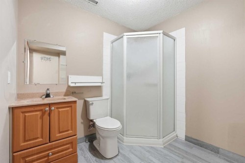 5 Coville Bay Ne, Calgary, AB 