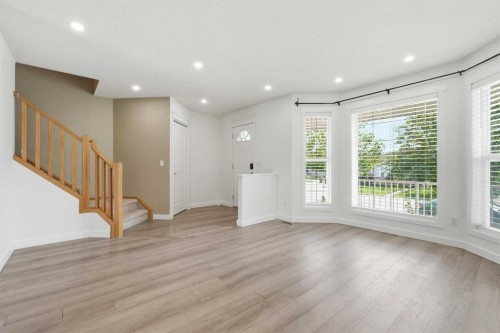 5 Coville Bay Ne, Calgary, AB 